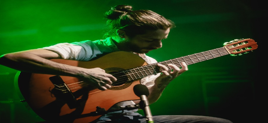 Rodrigo Zambrano reinventa a Eddie Palmieri en su disco “Pa’ guarachar”