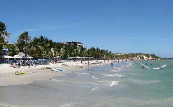Denuncian grave erosión que amenaza playa El Yaque