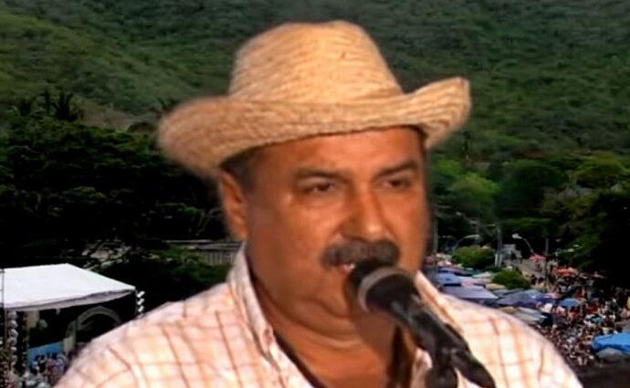 El "Remolino de Oriente" rinde tributo a "El Carite"