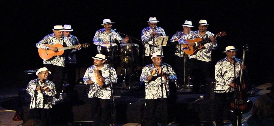 Sonero Clásico del Caribe celebra en el Juan Sebastián Bar