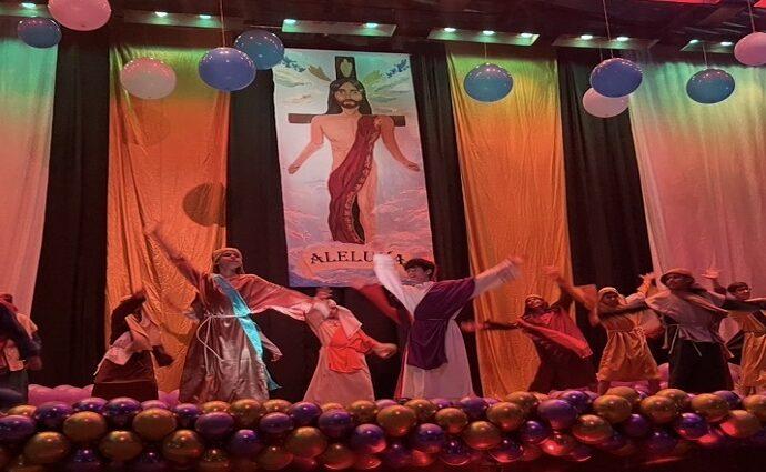 Estudiantes salesianos triunfan con el musical "Jesus Christ" en Valera