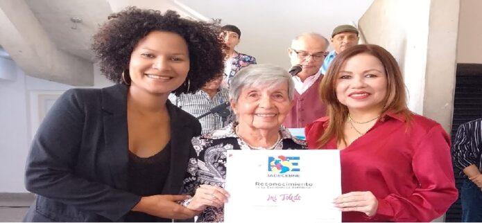 Inauguración de la Exposición Colectiva en Honor a Ini Toledo y Olga Morín