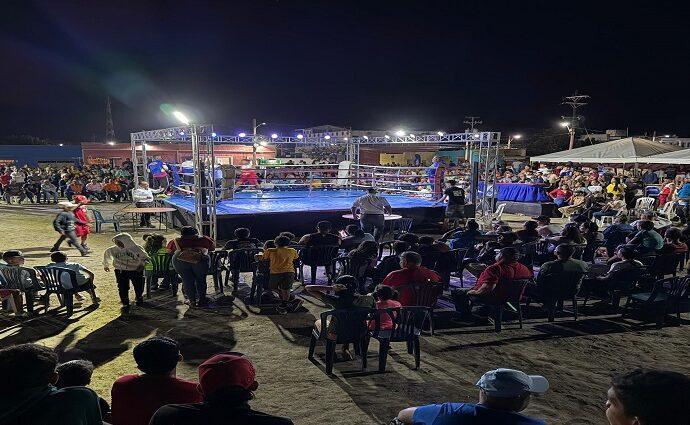 Macanao vibró con la Gran Velada Boxística en el Malecón de Boca del Río