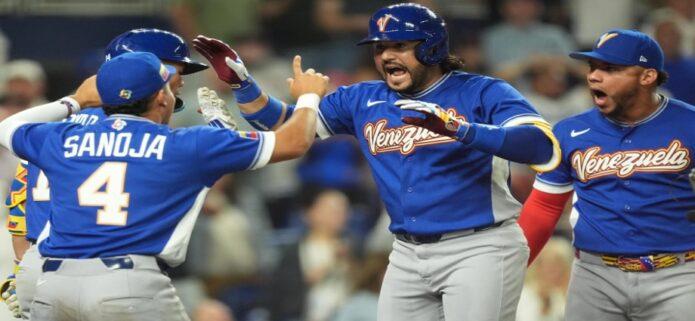 Venezuela remonta ante Italia y vuela a su primera final del Clásico Mundial
