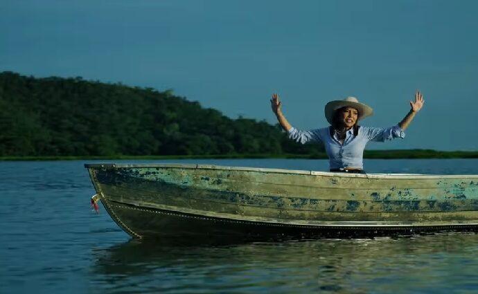 Scarlett Linares: El regreso triunfal con "Cuidado Sansón