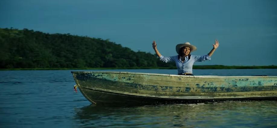 Scarlett Linares: El regreso triunfal con "Cuidado Sansón