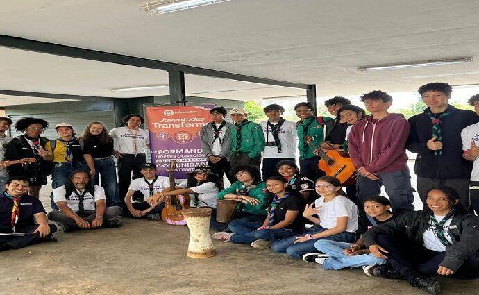 Grupo Scout Pléyades 7 transforma el Parque del Este con "Expres-Arte"