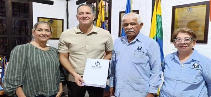 UNIMAR y la Cámara Gastronómica sellan alianza estratégica