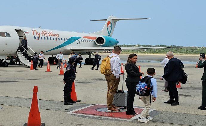 Sector turístico proyecta un "florecimiento" tras reactivación de rutas internacionales