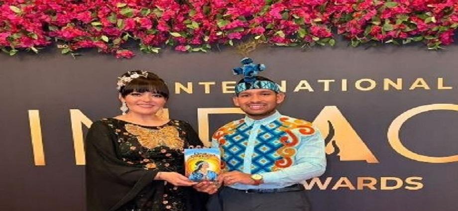 Reinaldo De Fernández triunfa en los International Impact Book Awards