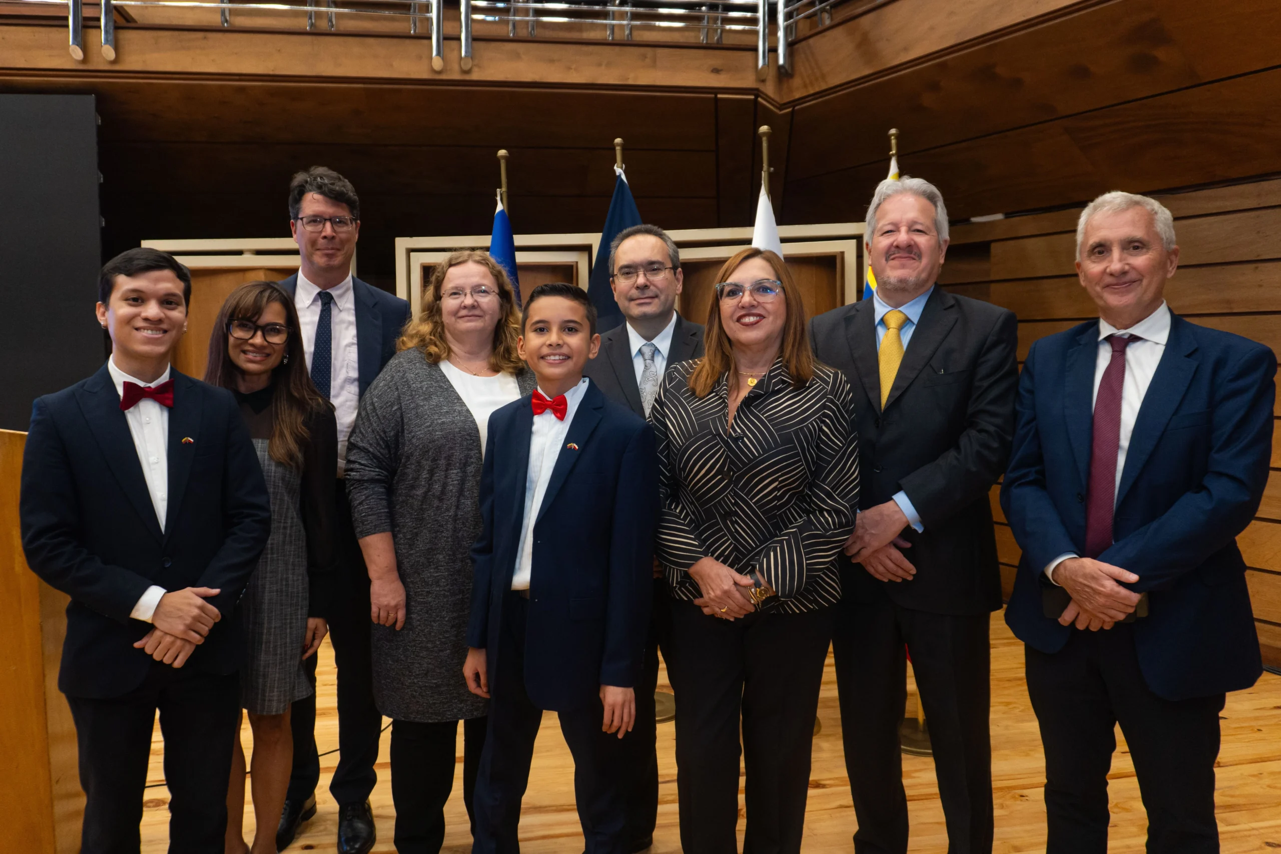 Embajadores de Polonia y Francia junto a Diana Arismendi y Samuel Abraham