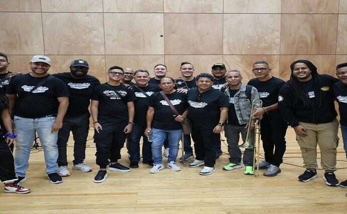 Dimensión Latina denuncia daños irreparables a instrumentos tras vuelo desde México