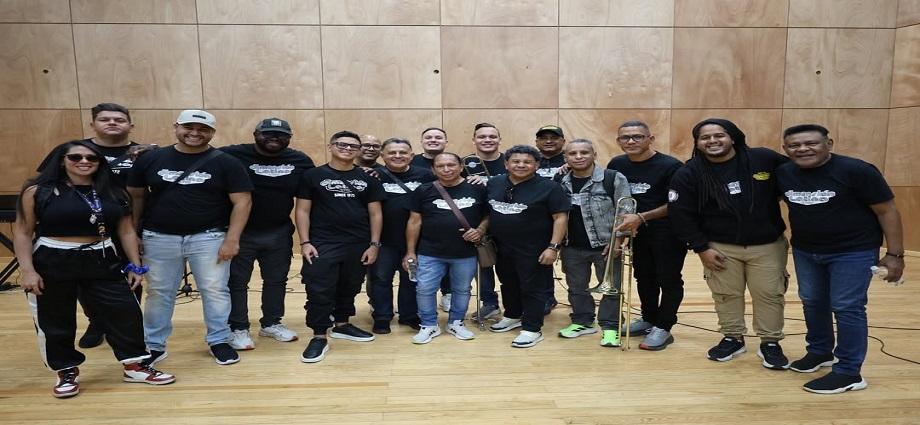 Dimensión Latina denuncia daños irreparables a instrumentos tras vuelo desde México