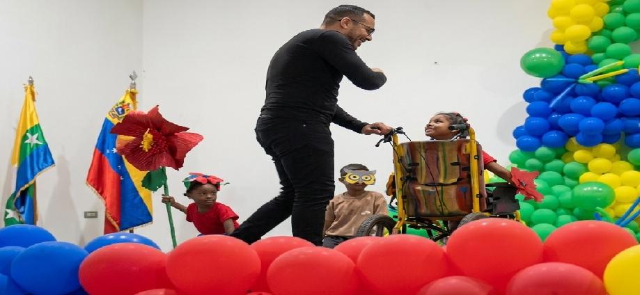 Lanzan programa "La Fundación va a la Escuela" en cierre del Mes de la Educación Especial