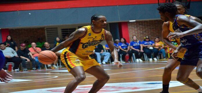 Cocodrilos hunde a Guaiqueríes y Gaiteros retoma el ritmo