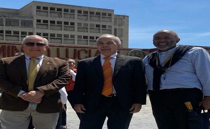 UCV y autoridades de Medicina estrechan lazos con el Hospital "Dr. Domingo Luciani"