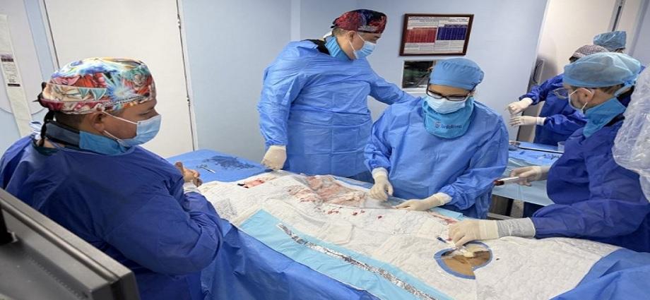 Implantan con éxito el primer marcapasos sin cables del oriente del país