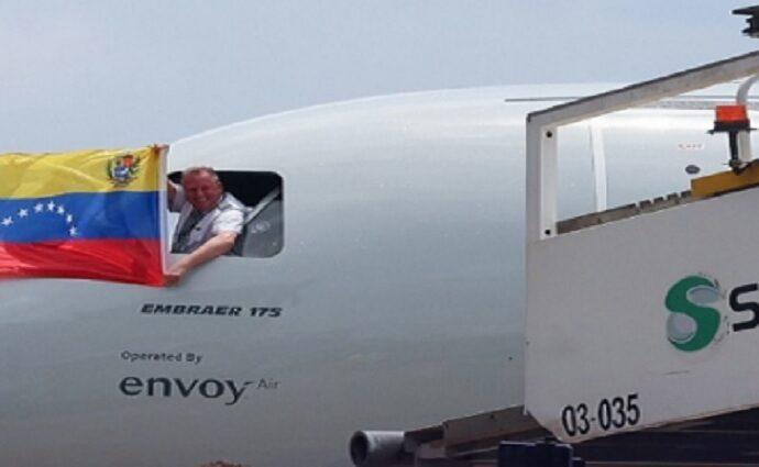 Primer vuelo comercial directo desde EE. UU. aterriza en Venezuela tras siete años