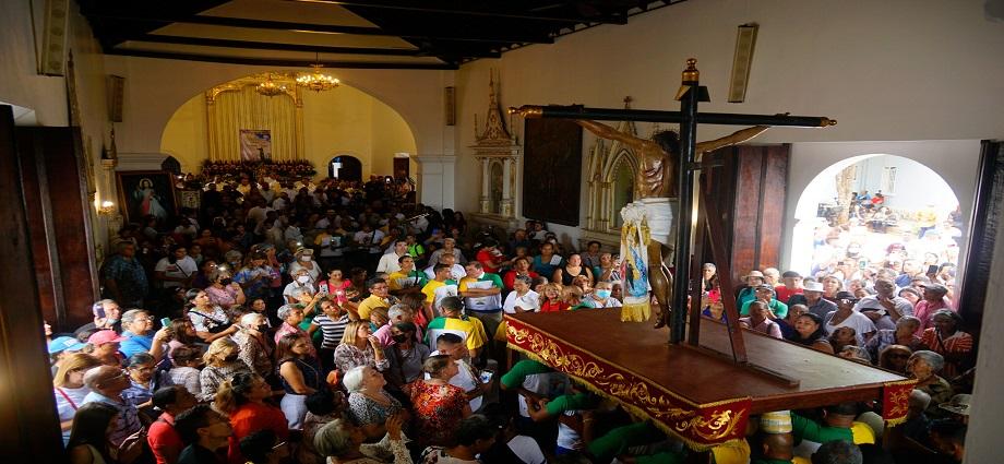 Este domingo se realiza la tradicional Bajada del Cristo del Buen Viaje