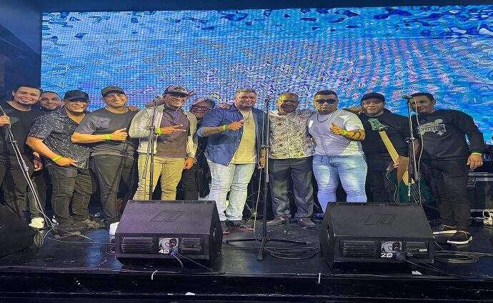 Alfredo Rojas y su Caribe Show: El Regreso de la "Institución de la Guaracha"
