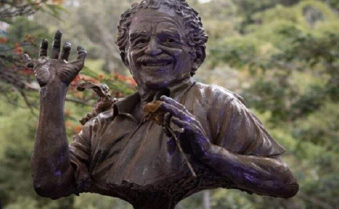 Caracas rinde homenaje a Gabriel García Márquez con una escultura