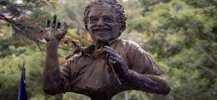 Caracas rinde homenaje a Gabriel García Márquez con una escultura