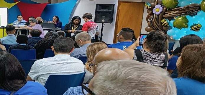 90 estudiantes van a la gran final del Spelling Bee del CVA
