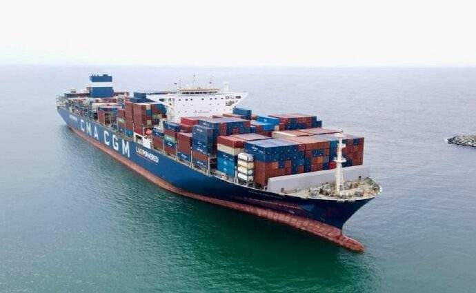 El coloso de los mares CMA CGM Bali atraca por primera vez en el Puerto de La Guaira