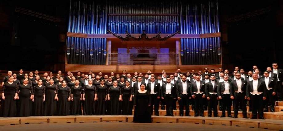 Coral Nacional Simón Bolívar celebra 20 años con el concierto «Dos Décadas de Historia»
