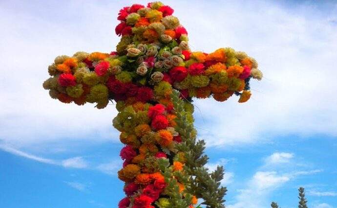 La UCV se viste de fiesta con el Velorio de la Cruz de Mayo