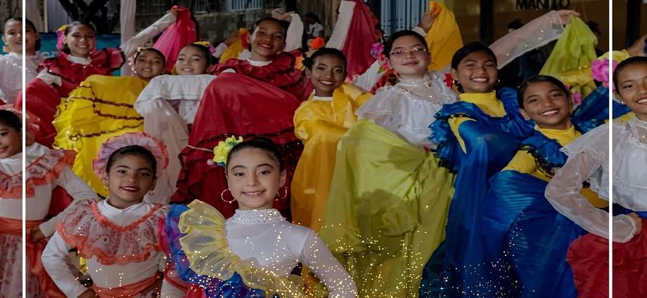 Maneiro celebra el aniversario de Danzas San Lorenzo