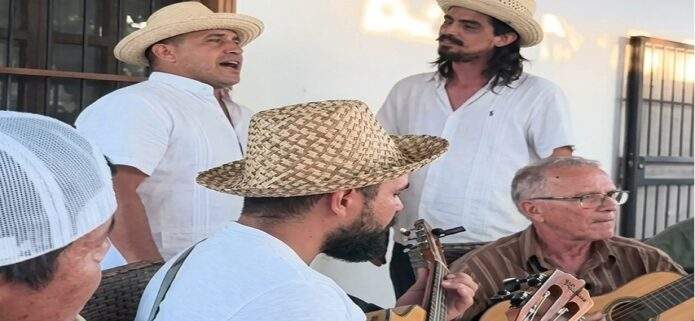 La Décima en el día a día: La música de mi tierra