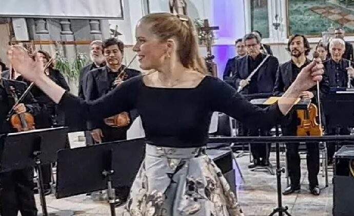 Elisa Vegas triunfa en su debut con la Orquesta de Cámara de Chile