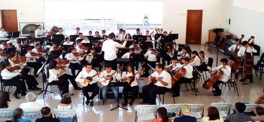 El Sistema rinde tributo a las madres con una gala musical en Parque Costazul
