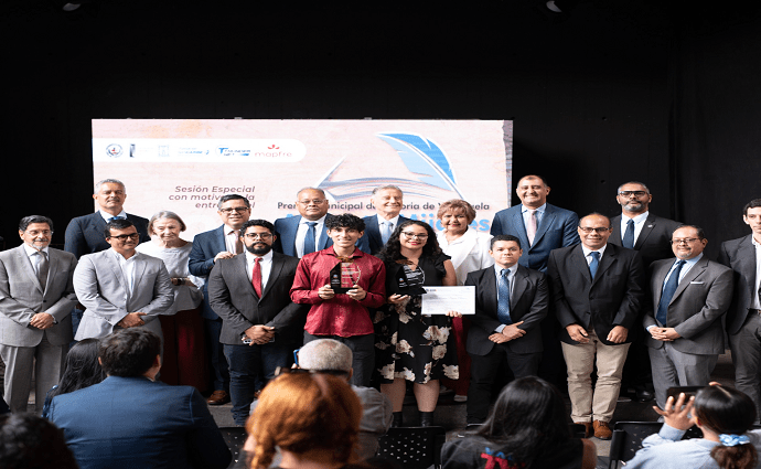 Chacao consolida el Premio Municipal de Historia "Augusto Mijares"