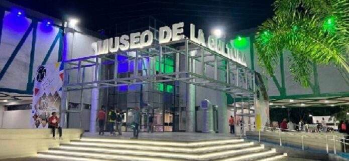 El Museo de la Cultura se colma de visitantes atraídos por las tradiciones