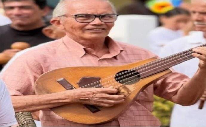 Cultura y tradición se abrazan en El Cercado con la celebración de "La Parranda Comunal"