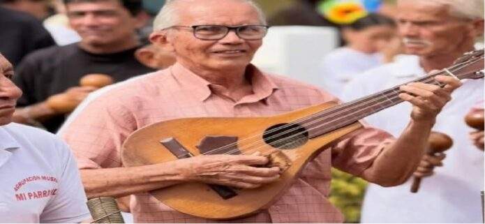 Cultura y tradición se abrazan en El Cercado con la celebración de "La Parranda Comunal"