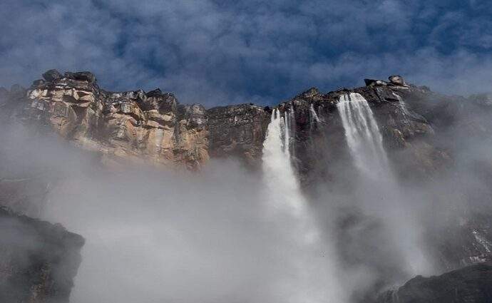 Lluvias devuelven su esplendor al Salto Ángel
