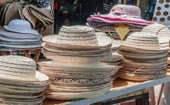 Impulsan el rescate de la identidad llanera con taller de elaboración de sombreros criollos