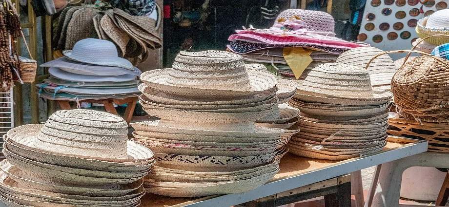 Impulsan el rescate de la identidad llanera con taller de elaboración de sombreros criollos