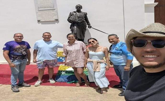 Santa Ana recibe visita emotiva desde Colombia