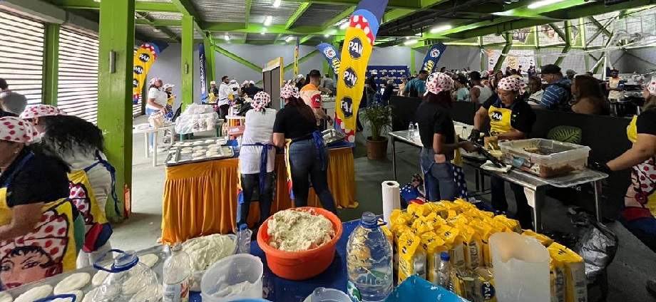 "Unidos por la Arepa" repartió 1.260 arepas en Baruta
