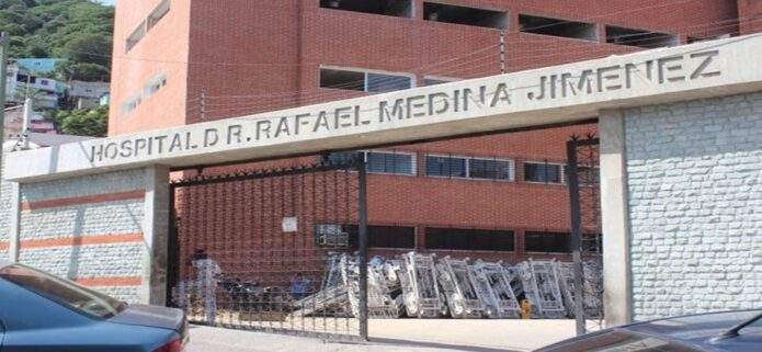 Hospitales reciben insumos pero urgen uniformes