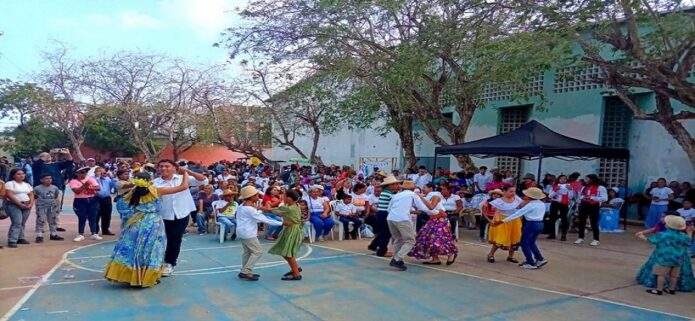 Canto, arte y memoria viva unen a Nueva Esparta