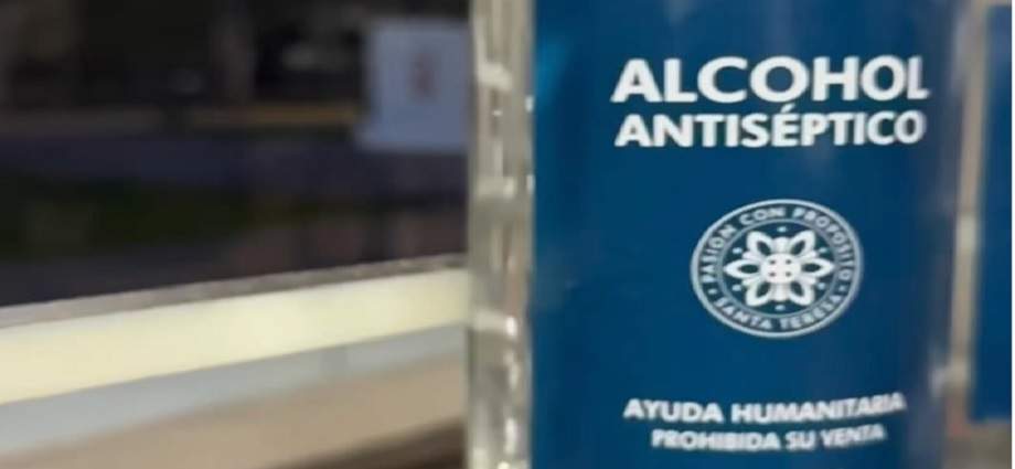 Santa Teresa produce alcohol antiséptico para atender contingencia