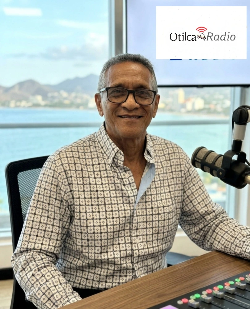 Carlos Luis Mujica R., docente y escritor, miembro del cuerpo editorial de Otilca Radio.