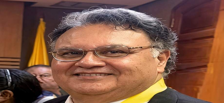 Dr. Rafael Lunar Leandro es galardonado con el Premio Nacional Universidad de Oriente en los CIANE 2026