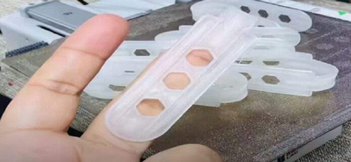 Emprendedores venezolanos fabrican insumos médicos en 3D para atender la emergencia