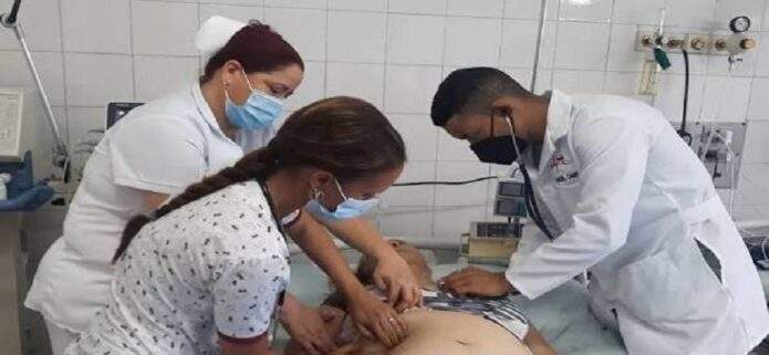 Solidaridad en Nueva Esparta: Médicos voluntarios atienden a familias desplazadas por el sismo